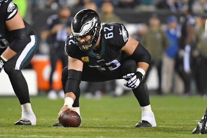 Jason Kelce of the Philadelphia Eagles impresses Washington Commanders coach Ron Rivera. 